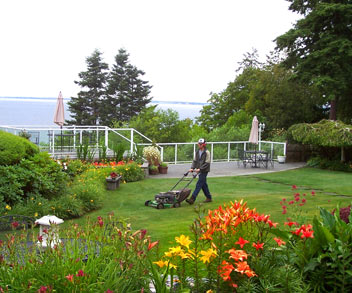 south surrey landscaping company